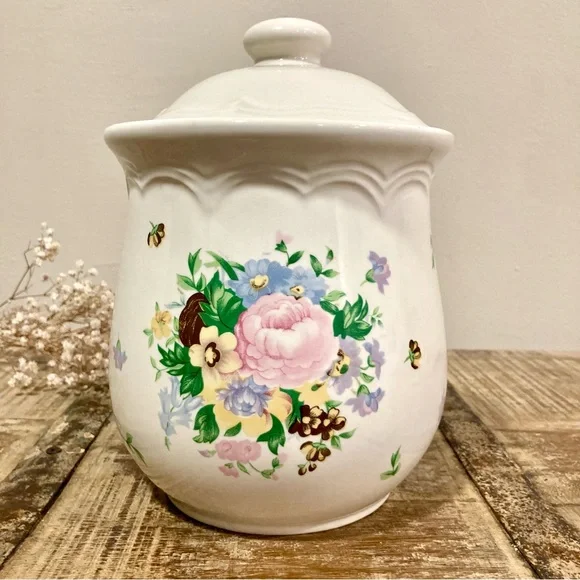 9” Tall Vintage Ceramic Canister Floral Kitchen Storage Cottagecore Flowers - Picture 10 of 15